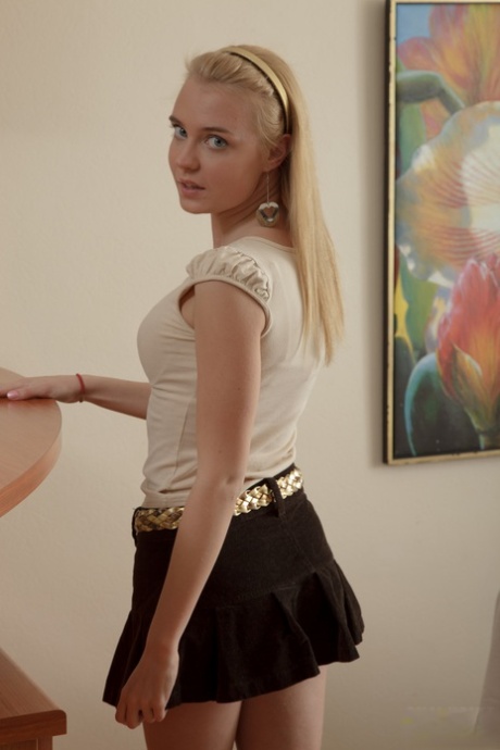 grande adolescente blonde sexe xxx photo