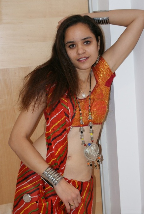 Jasmine Mathur actrice nue images