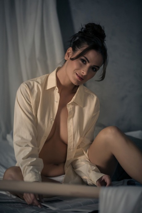 Juliette Cosmo modèle exclusif image