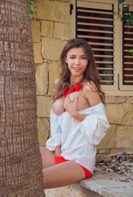 Mila Azul modèle exclusif photo