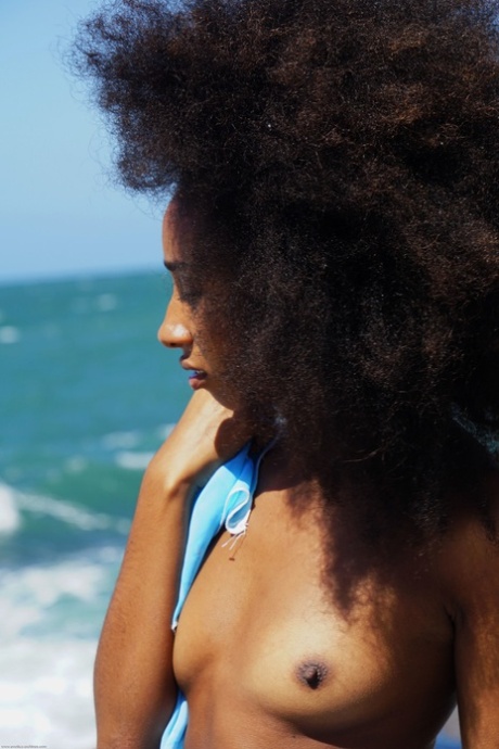 fétichisme des cheveux bouclés haut de gamme image