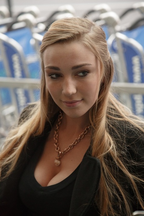 Kendra Sunderland belle star du porno photos